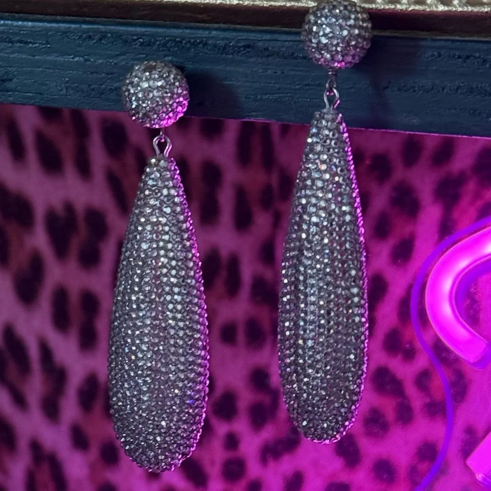 REPURCHASE Roni Blanshay Silver Crystal Drop Earrings - Picture 6 of 11